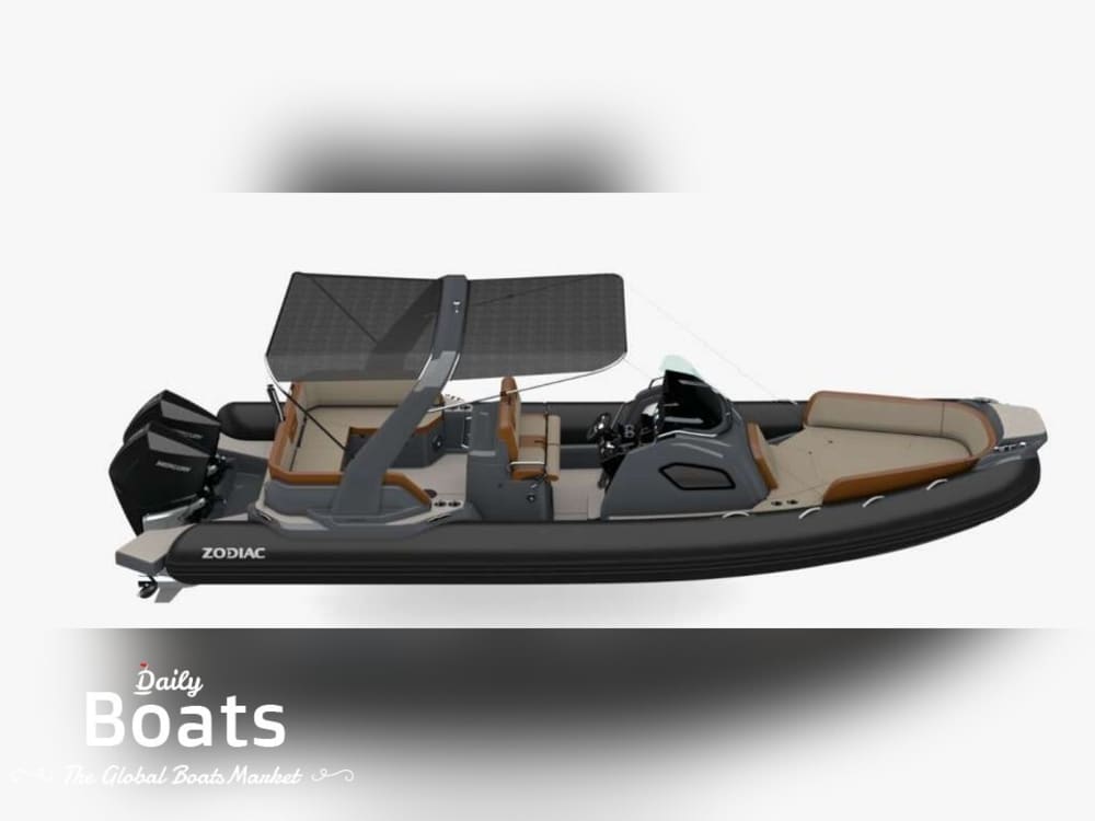 Descubre Saint-Raphaël: Un día completo de sol en lancha motora.