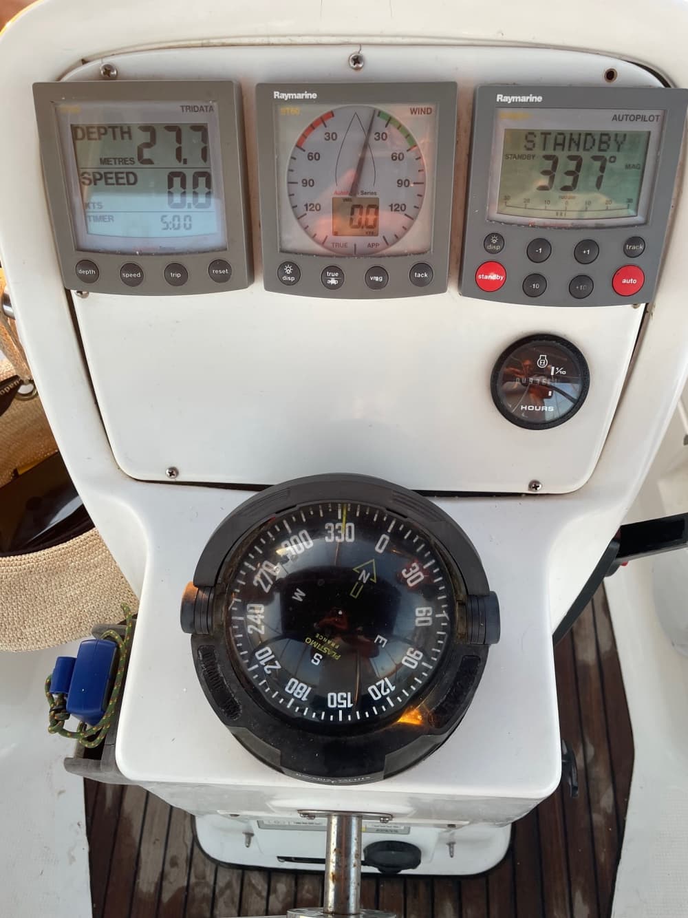 Escursione in barca a vela di un'intera giornata nella Roda de Berà.