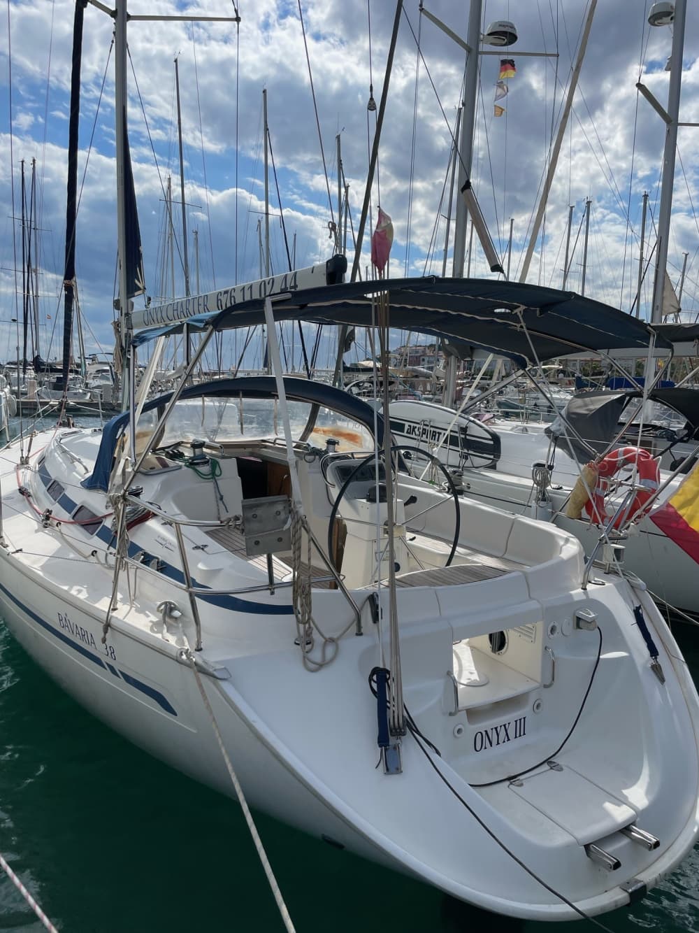 Escursione in barca a vela di un'intera giornata nella Roda de Berà.