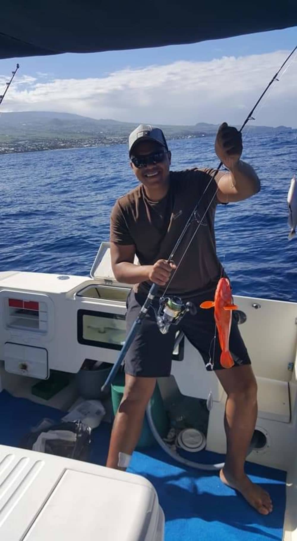 Pura alegría de navegar: Experimenta la magia de Saint-Pierre.