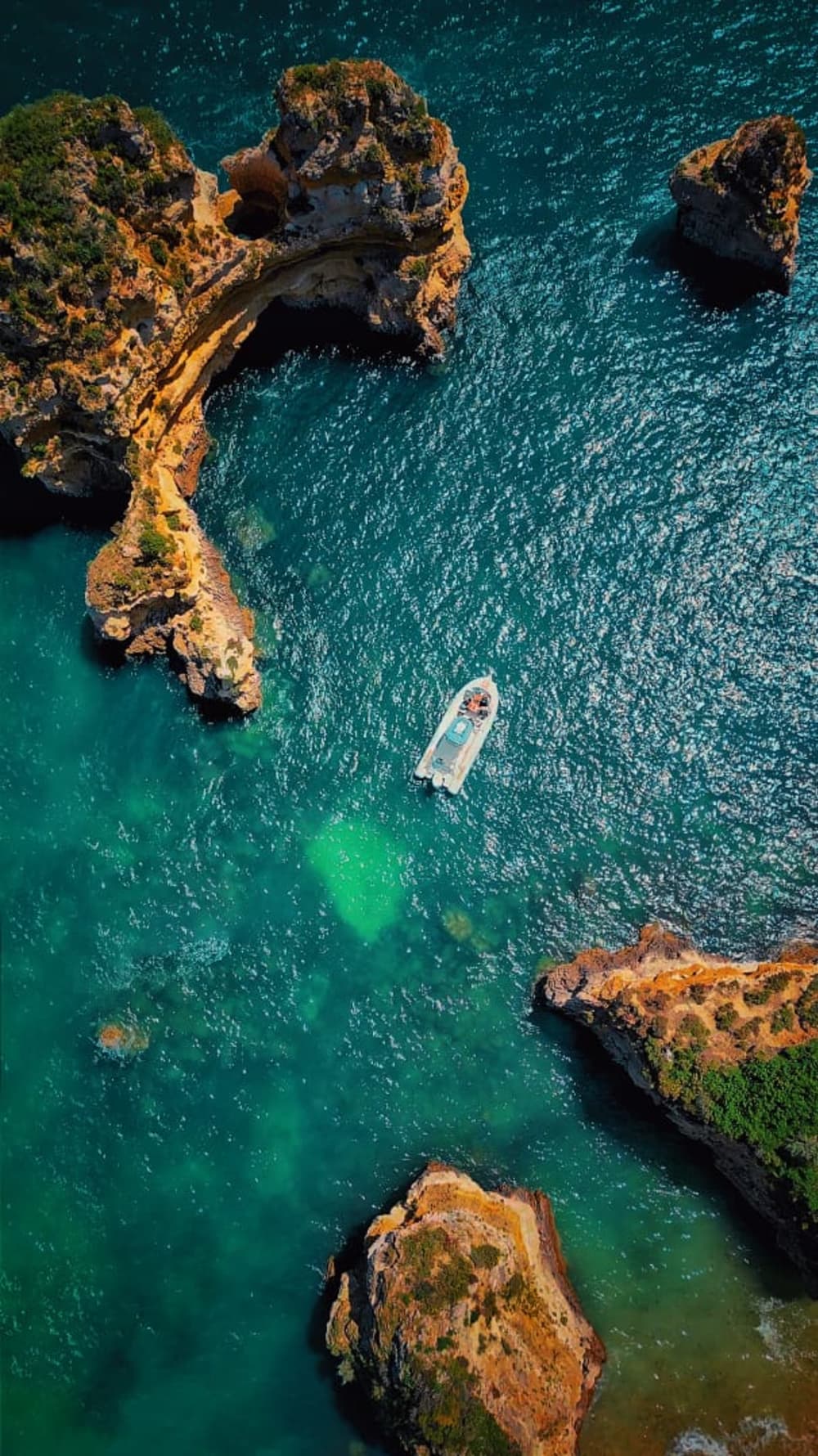 Coastal Day Sailing Adventure: 3-Hour Cruise with Swim Stops