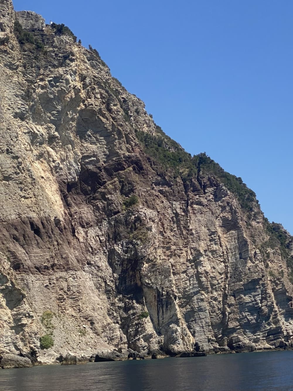 Discover Bar: En heldag i solsken på en motorbåt