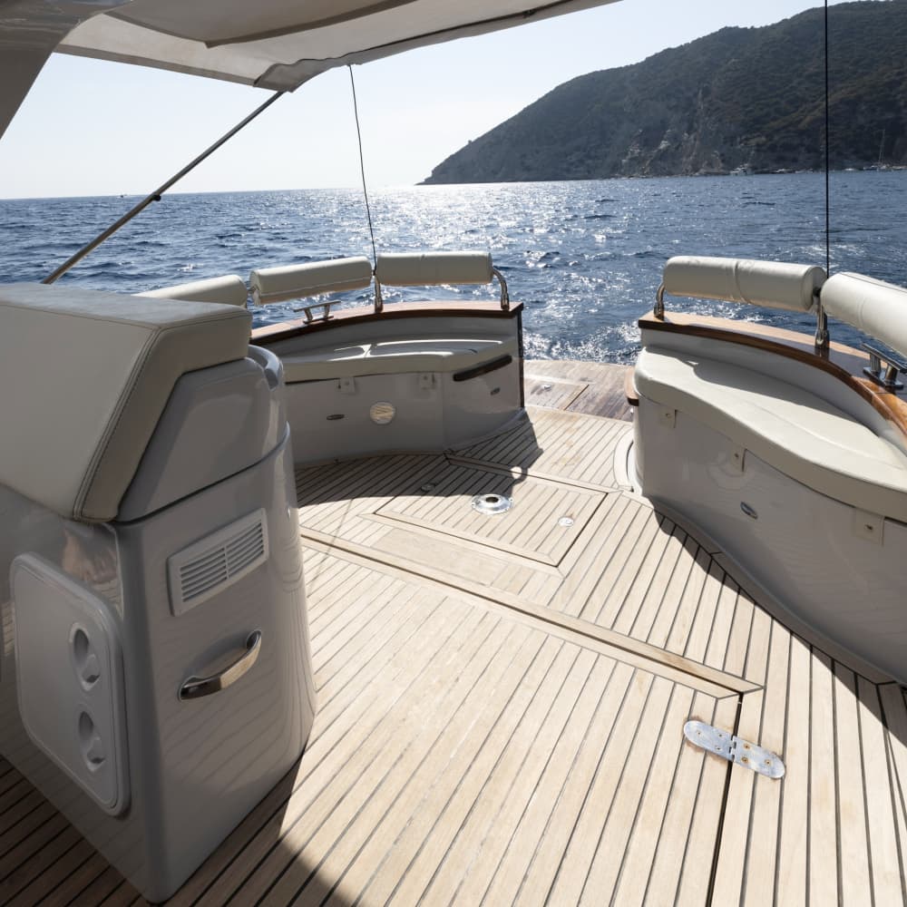 3h45 para explorar Porto Ercole em uma lancha.