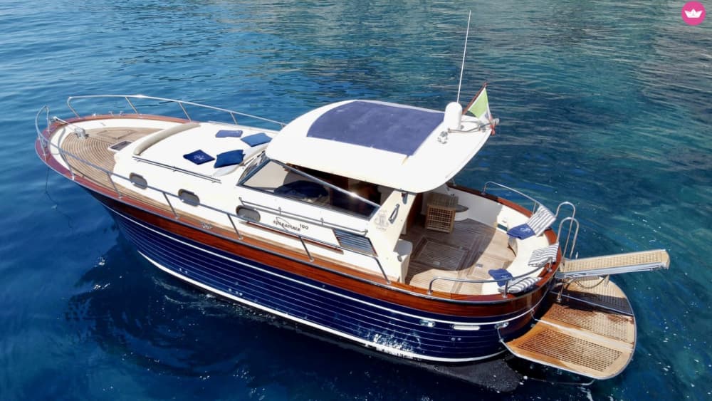 Capri-Sonnenuntergangsfahrt: Aperitif auf See (3 Stunden bei Sonnenuntergang)