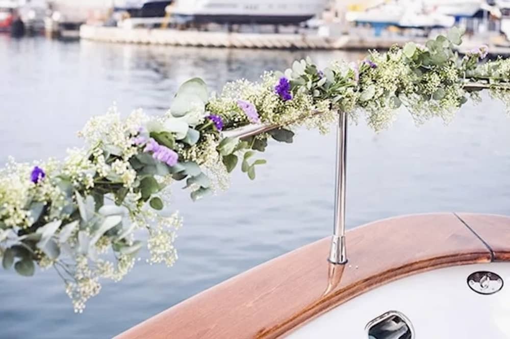 Πρόταση γάμου στο Κάπρι κατά το ηλιοβασίλεμα από το Σορέντο