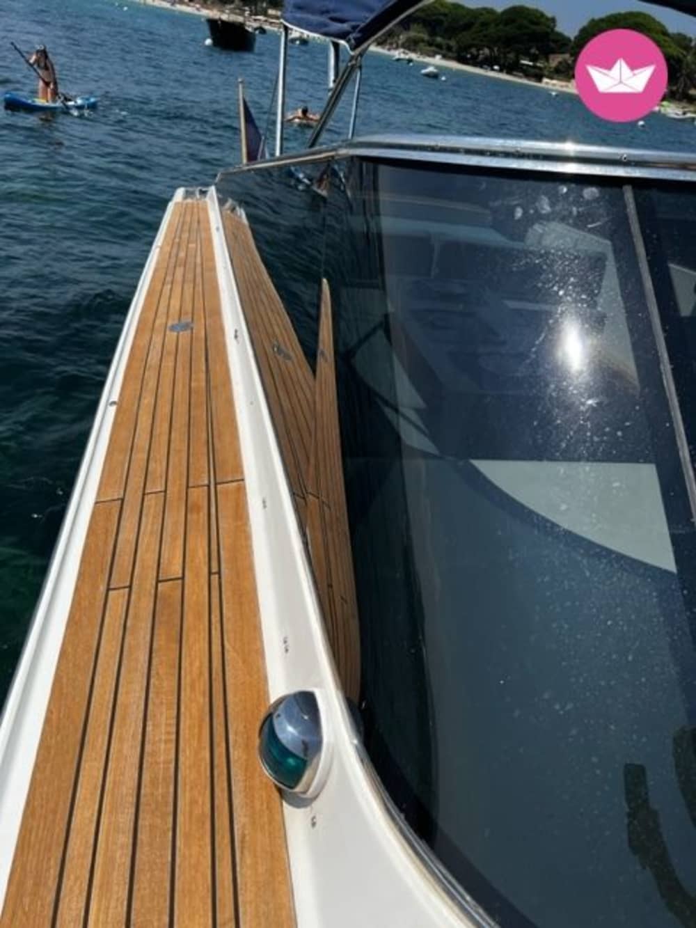 Croisière Luxe à bord d’un yacht iconique Itama–Journée d'exception à Port-Cros (8h)