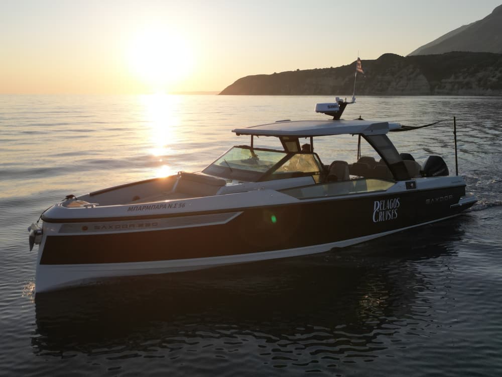 Una escapada llegendària: 3h30 al voltant de Zakynthos en una llanxa de motor