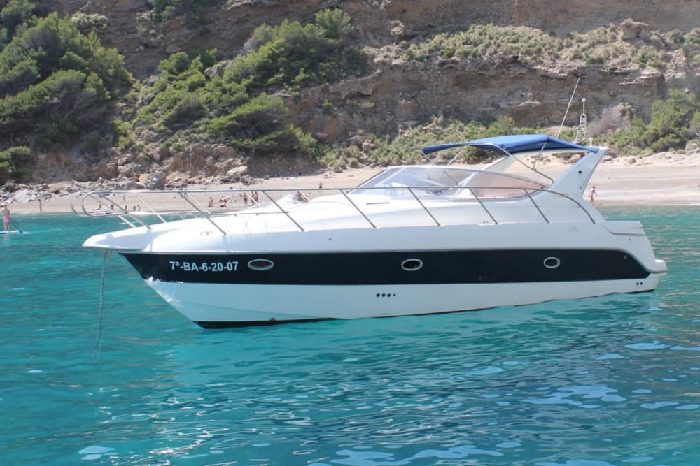 Mallorca por mar: nada, toma el sol y desconecta a lo largo de la costa de Alcudia.