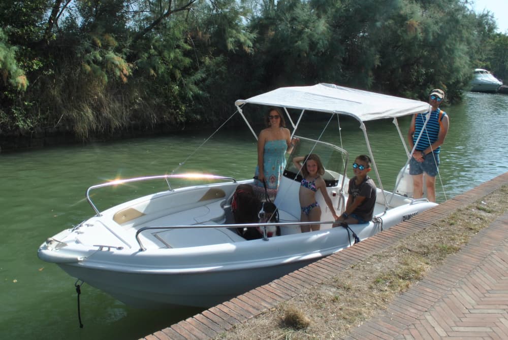 Escapadă ușoară la Veneția: O excursie cu barca de 2 ore și 30 de minute cu motorul
