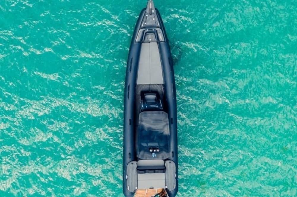 4 ore ad Atene: noleggia una barca a motore e goditi
