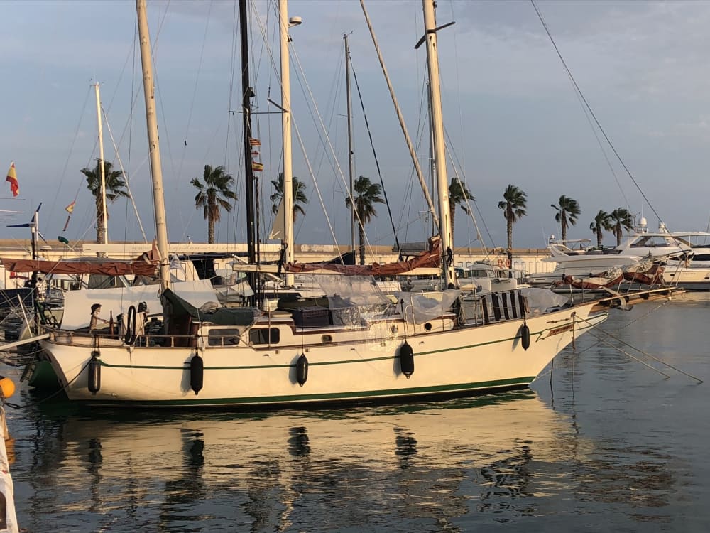 Sitges erstklassig entdecken: Genießen Sie ein 4-stündiges Erlebnis auf einer Gulet.