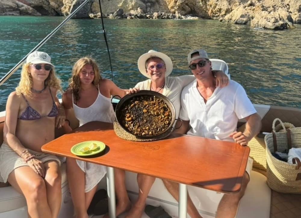 Geniet van 9 uur op een motorboot in Calvià.