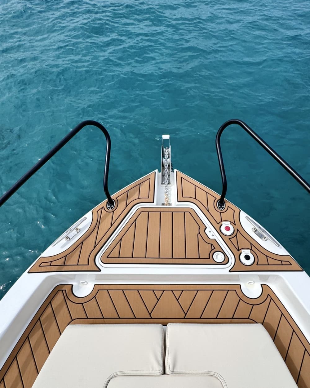 Geniet van 9 uur op een motorboot in Calvià.