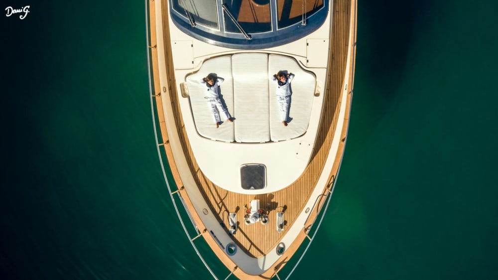 4-Hour Luxury Yacht Cruise in Estepona