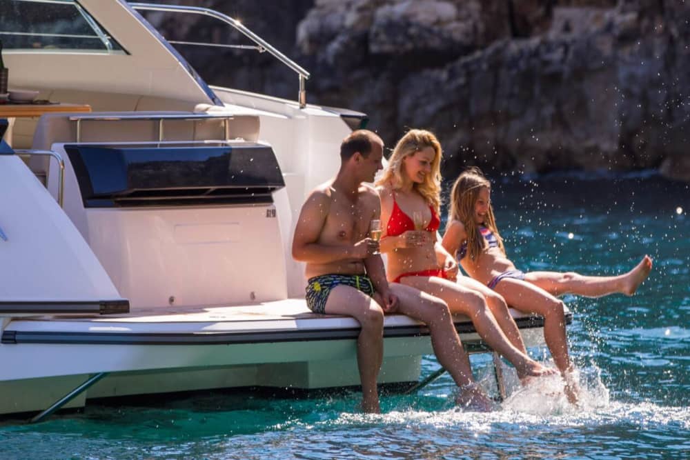 Dubovica i dalej – 3-godzinny rejs wzdłuż ukrytego wybrzeża Hvaru