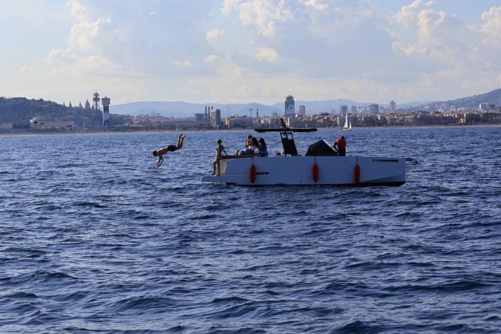 Круиз на частной роскошной яхте: из Барселоны в Ситжес или Гарраф