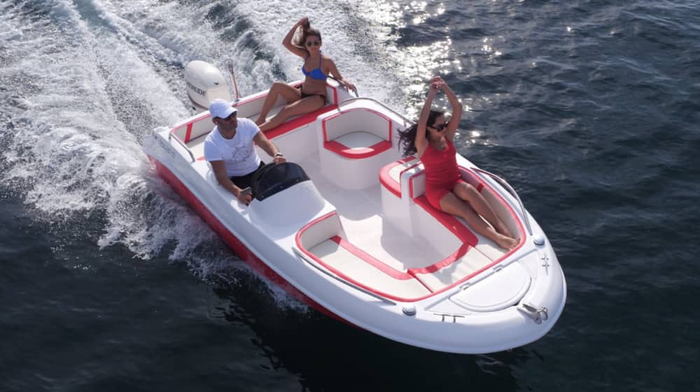 Half day to Diaporos island