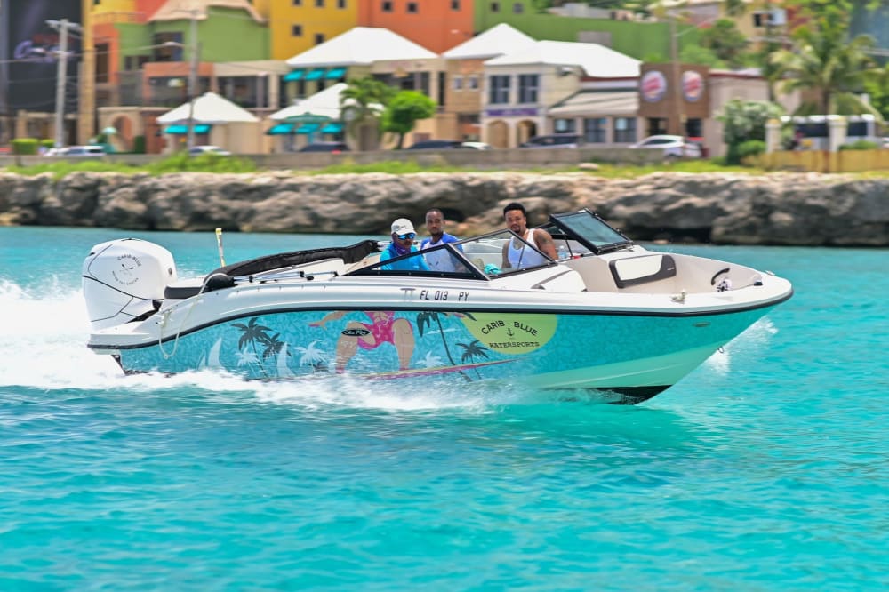 Beleef Montego Bay als nooit tevoren vanaf een motorboot.