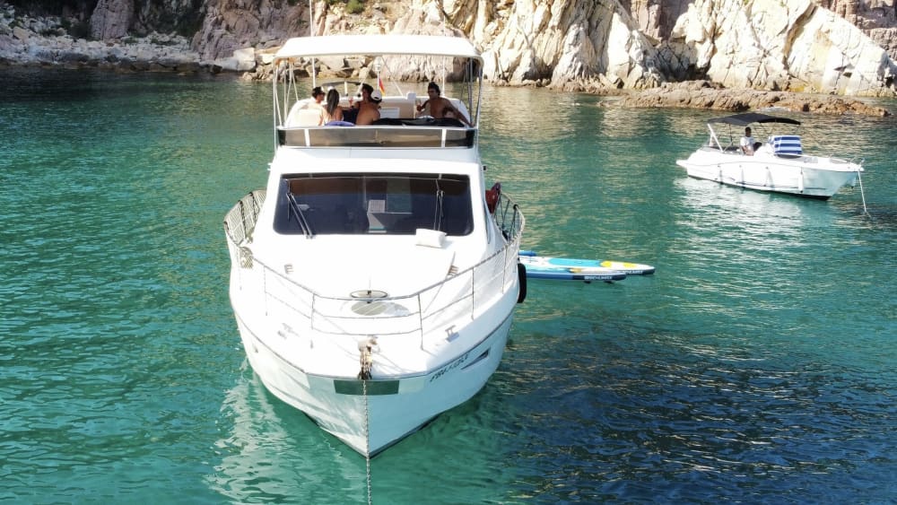 Luxury yacht, paddle surfing, snorkeling on the Costa Brava