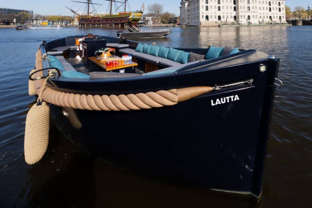 The Best of Amsterdam in 60 Minutes – Private Sightseeing Boat Tour