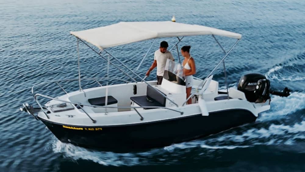 Genießen Sie 7 Stunden und 30 Minuten auf einem Motorboot in Kos