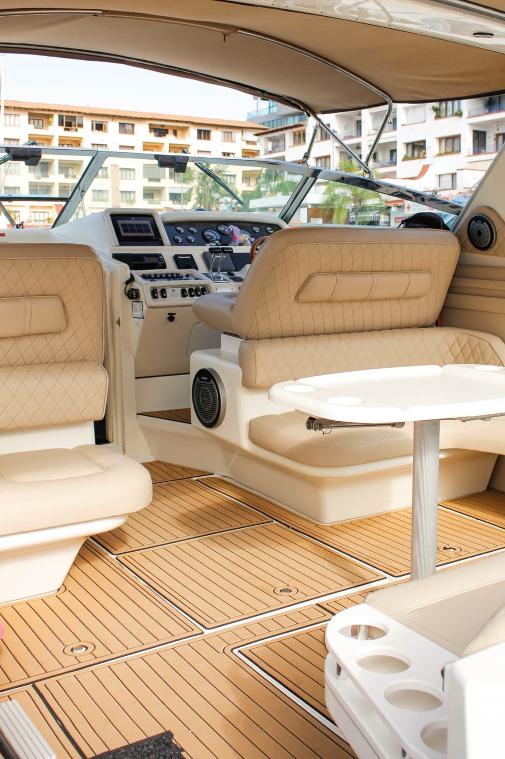 Enjoy a full day on a motorboat in Puerto Vallarta