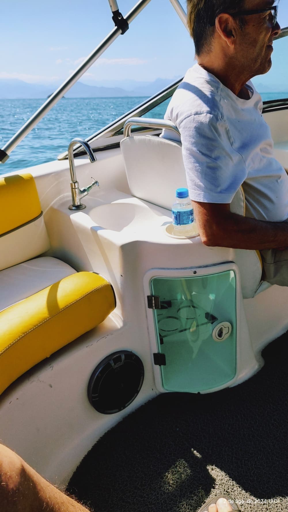 Ontspan tijdens een boottocht van 2 uur en 15 minuten in Paraty.