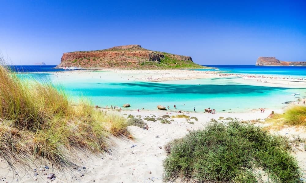 Nagez dans les eaux cristallines et explorez la beauté de Balos et Gramvousa