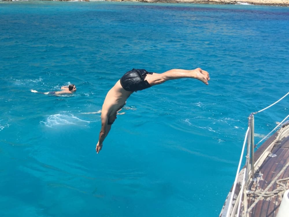 Nagez dans les eaux cristallines et explorez la beauté de Balos et Gramvousa