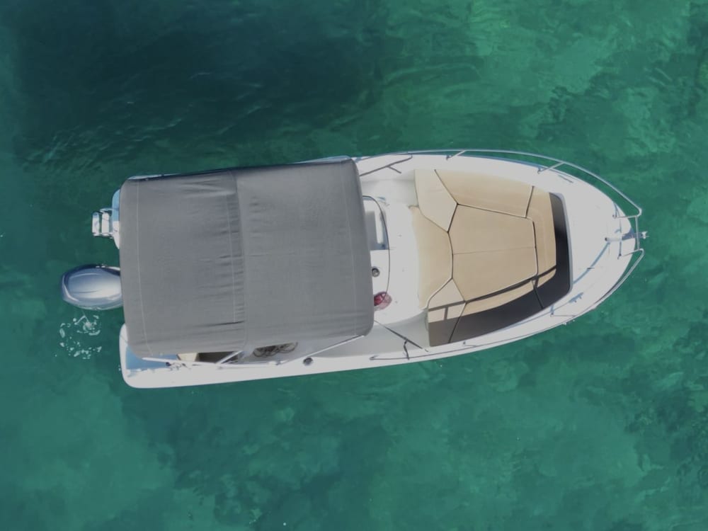 Wycieczka po Czerwonych Skałach i Wyspach Paklińskich