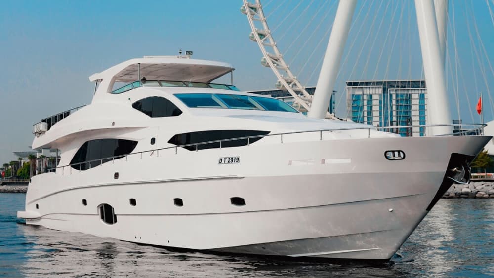 Une journée magique à Dubaï à bord d'un yacht à moteur
