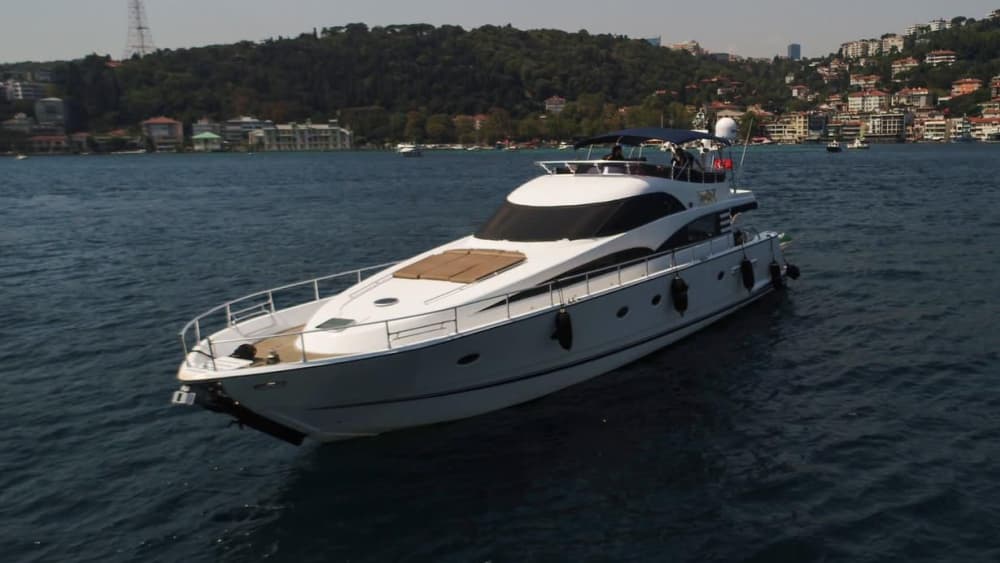 Nuota ed esplora: avventura acquatica alle Isole Principesse