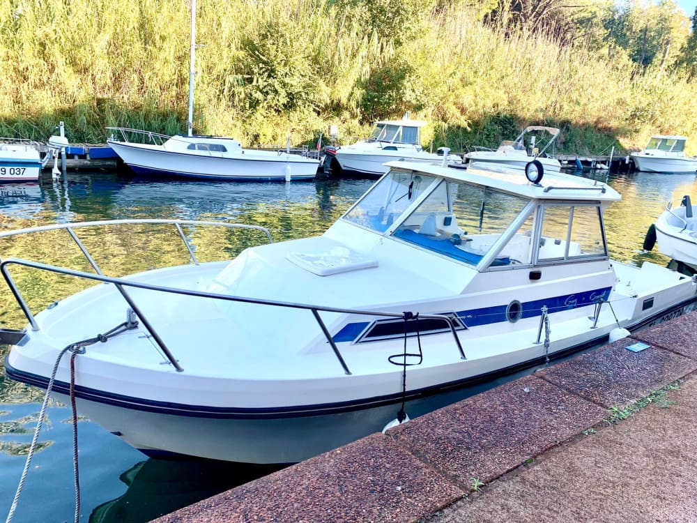 Genießen Sie die Sonne auf einer 9-stündigen Bootsfahrt in Saint-Tropez