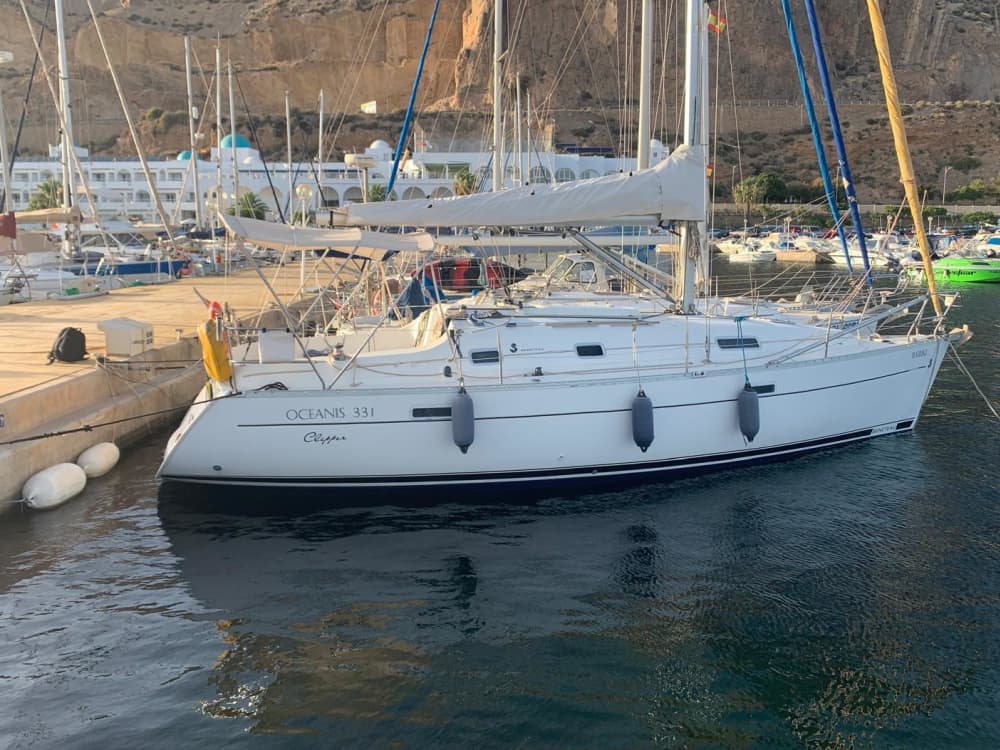 Découvrez la côte d'Almerimar lors d'une journée de navigation inoubliable