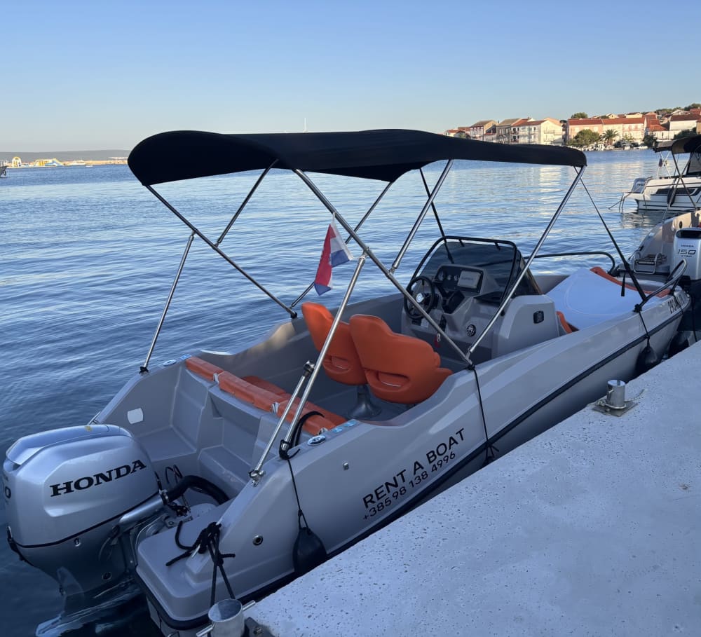 Ein Tag rund um Preko: Genießen Sie 9 Stunden Entdeckungstour mit dem Motorboot