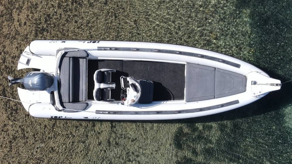 Une journée autour de Patmos : Profitez de 9 heures de découverte en bateau à moteur