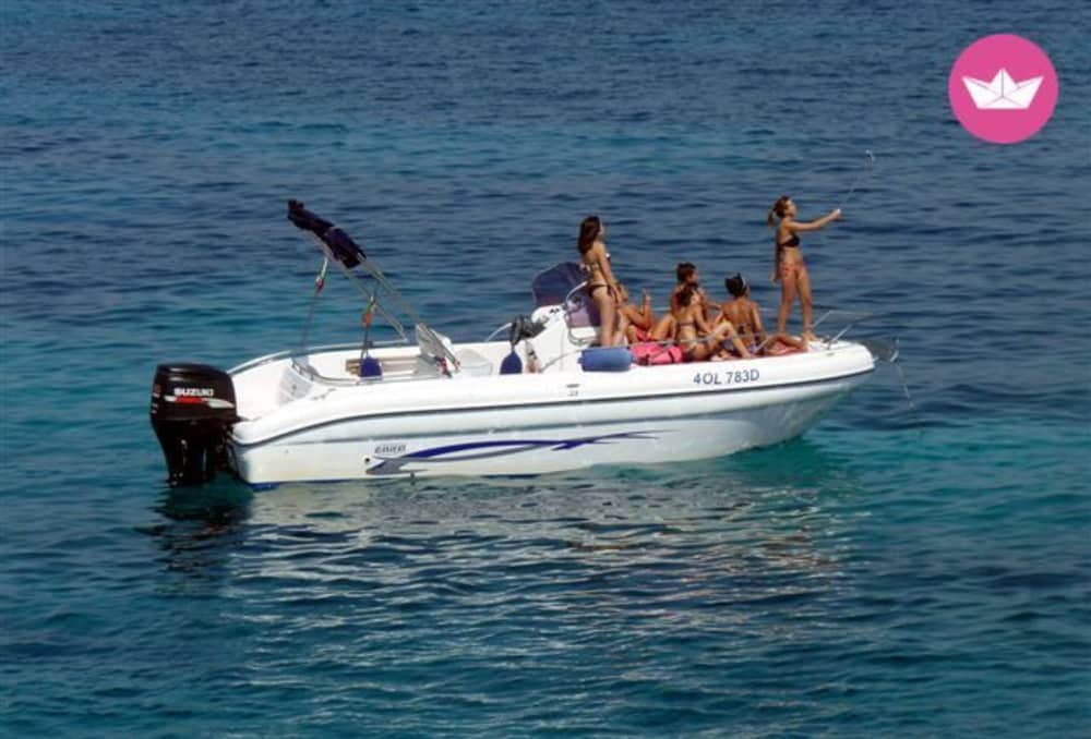 Island-Hopping Paradise: Daily Boat Tour from Olbia