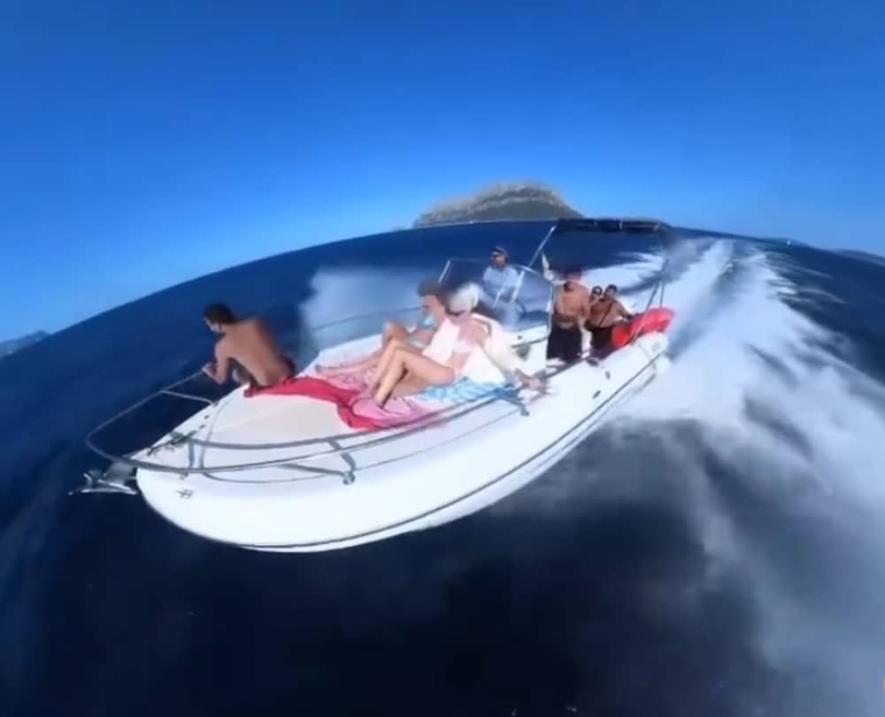 Island-Hopping Paradise: Daily Boat Tour from Olbia