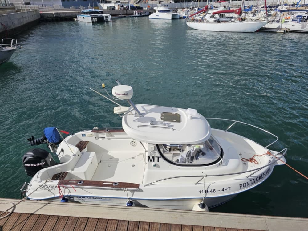 3,5 uur zonneschijn rond Funchal op een motorboot