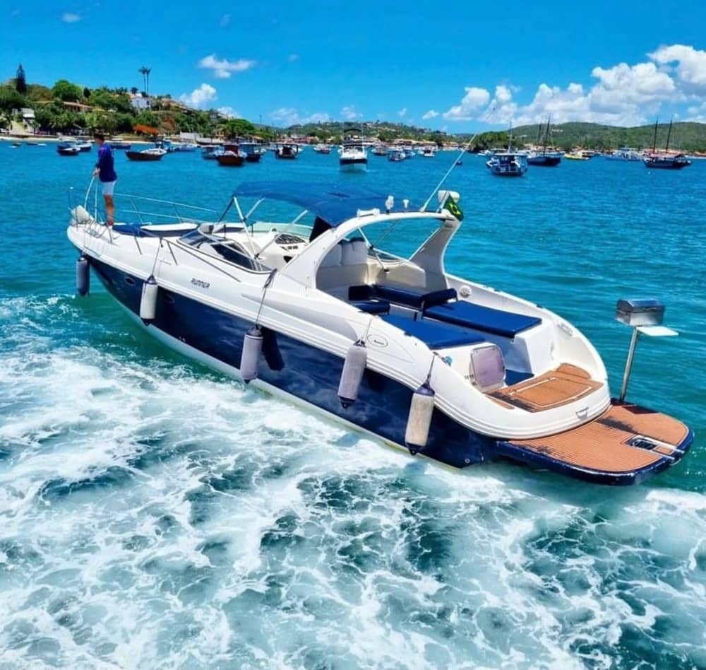 Aluguel de lancha de dia inteiro em Armação dos Búzios
