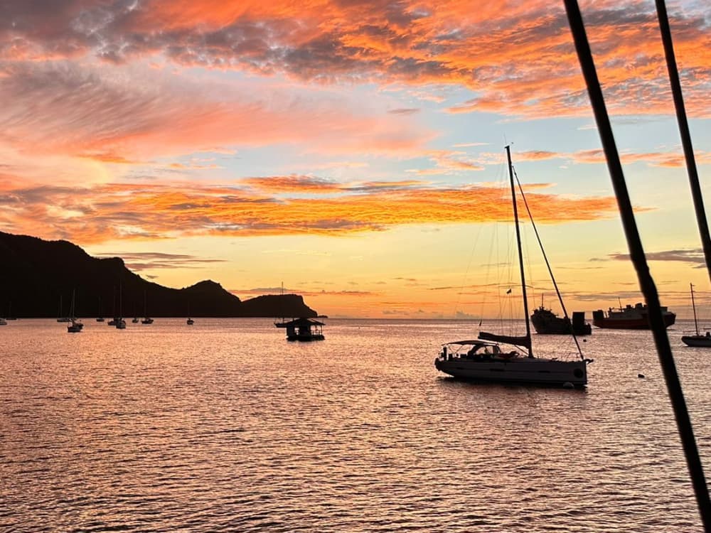 Exclusive Tintamarre - Night at anchor