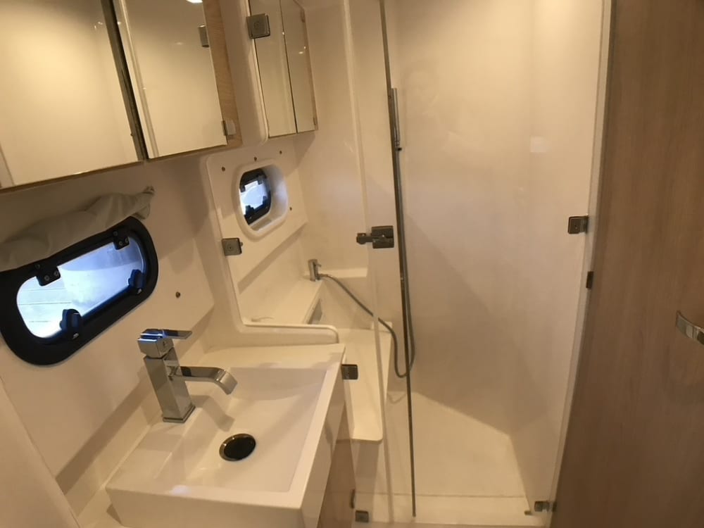 Exclusive Tintamarre - Night at anchor