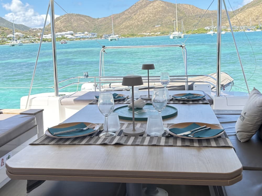 Exclusive Tintamarre - Night at anchor