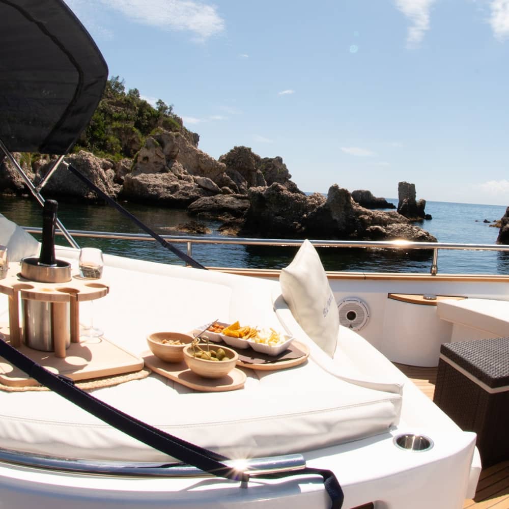 Discover Taormina and Isola Bella in Half a Day