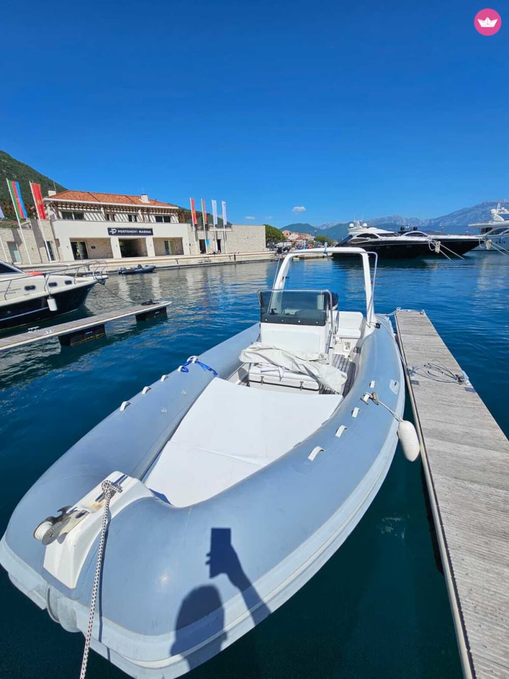 Tour privato in barca a Tivat e nel Mar Adriatico (8 ore)