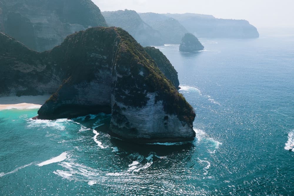Découvrez Bali lors d'une excursion d'une journée en bateau à moteur.