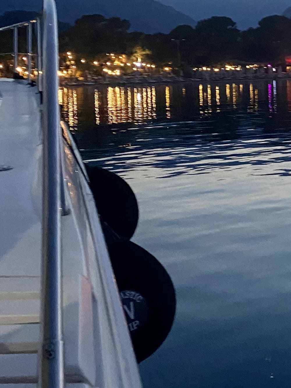 Γαλήνη στο ηλιοβασίλεμα: Κρουαζιέρα Golden Hour στο Κεμέρ (Κεμέρ - Παράδεισος - Φεγγαρόφωτο)