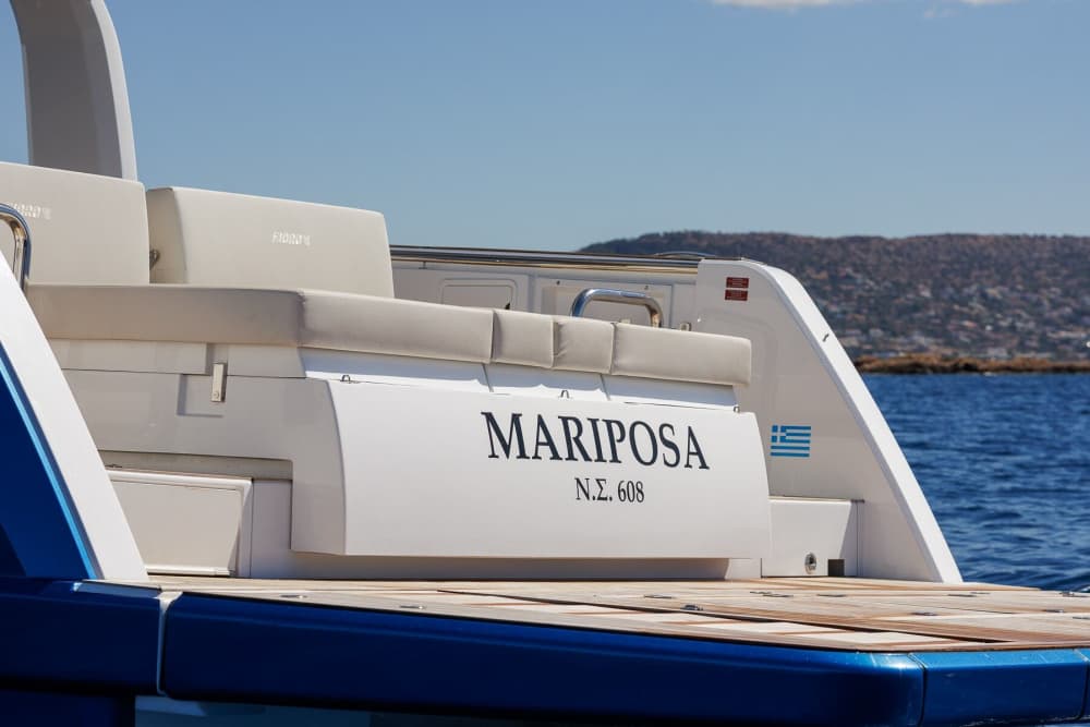 Upptäck Sifnos på en motorbåt i 7 timmar