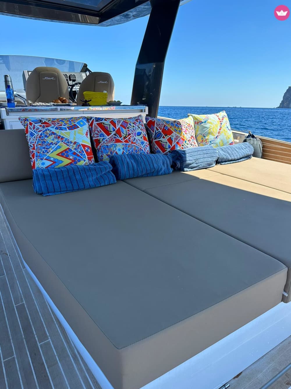 Elegancia eólica: Lipari y Vulcano en lancha privada desde Milazzo