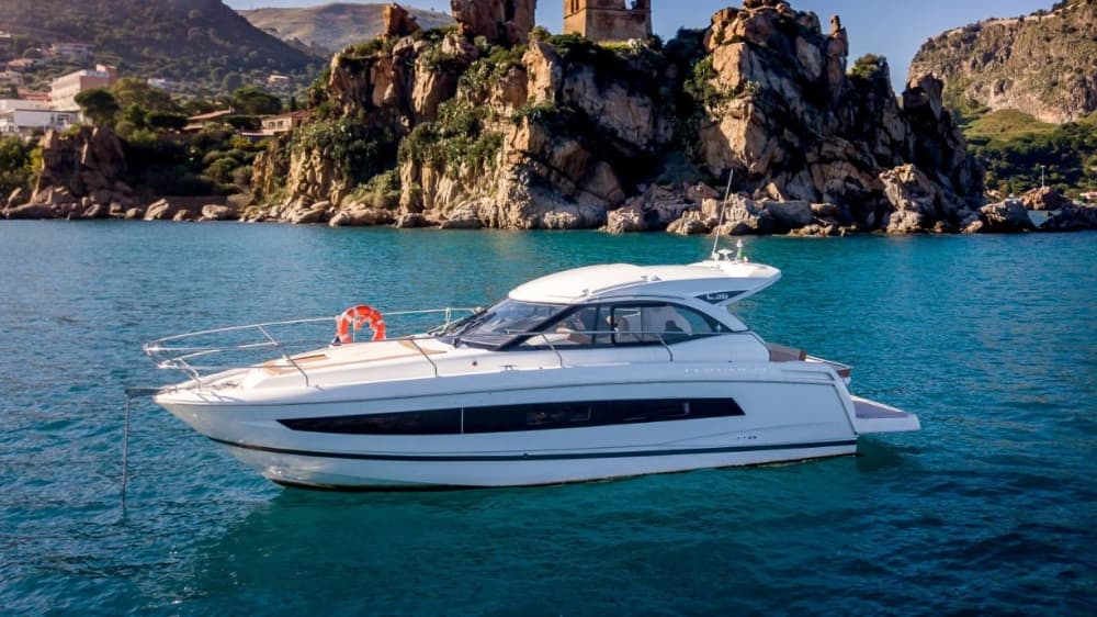 Due ore di Paradiso: Scopri Cefalù in Motoscafo Privato